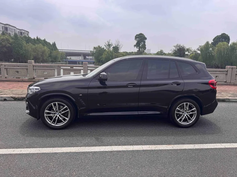 BMW X3 2018 xDrive25i M Sports suit China V exterior photo 3