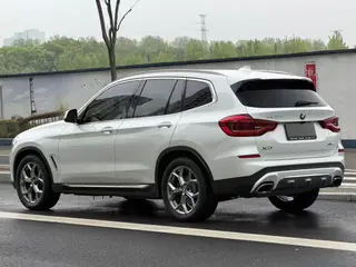 BMW X3 2019 xDrive28i Luxury Set interior photo 19