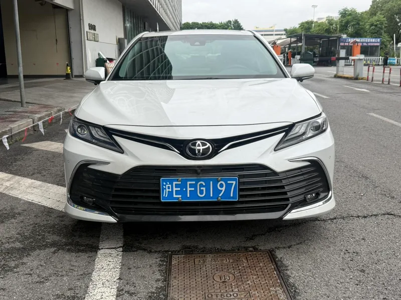 Toyota Camry 2023 2.0G Luxury Edition exterior photo 2