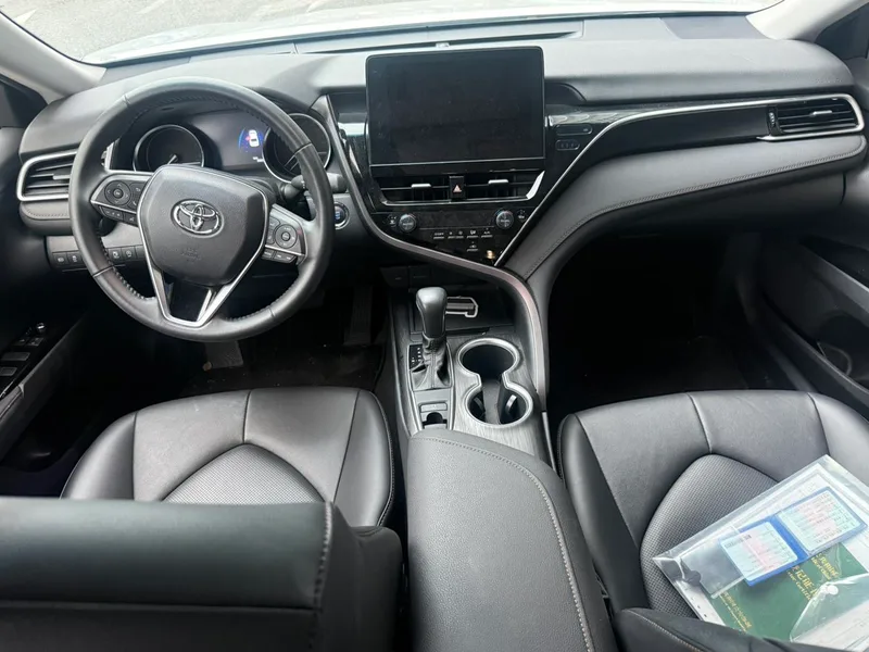 Toyota Camry 2023 2.0G Luxury Edition interior photo 7