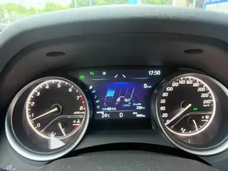 Toyota Camry 2023 2.0G Luxury Edition interior photo 8