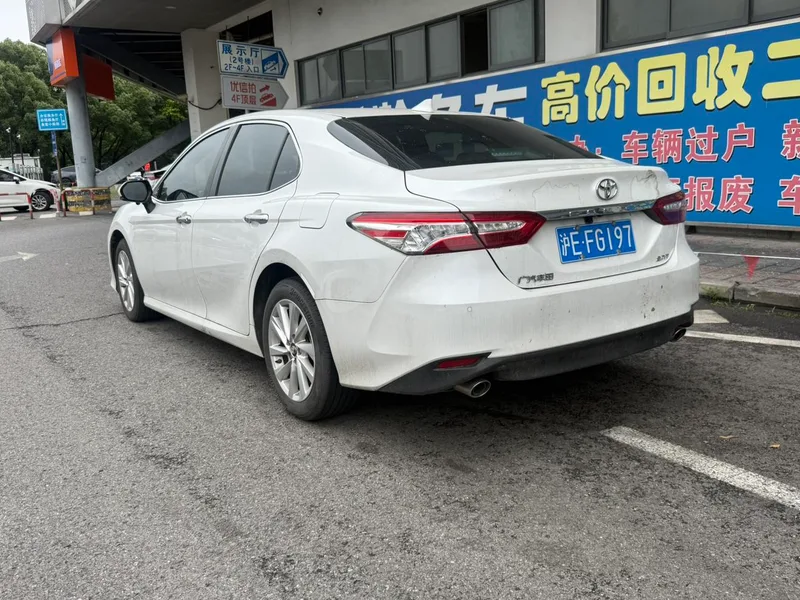 Toyota Camry 2023 2.0G Luxury Edition interior photo 9