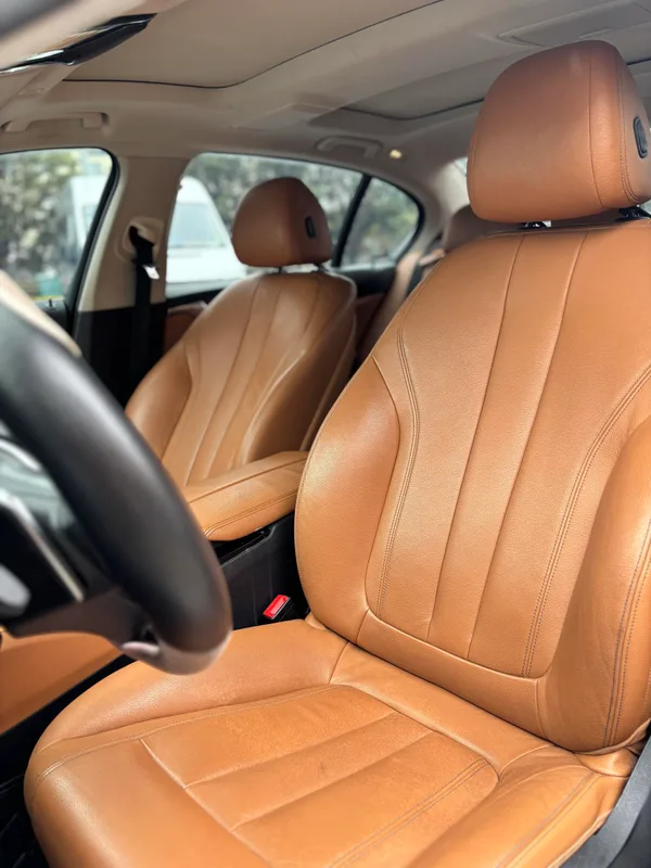 BMW 5 Series 2018 530Li Premium Class Luxury Set interior photo 12