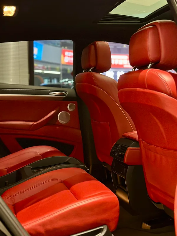BMW X6 M 2013 X6 M interior photo 10