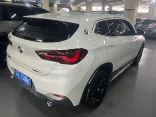 BMW X2 2021 Restyling sDrive25i M Off-road suit exterior photo 5