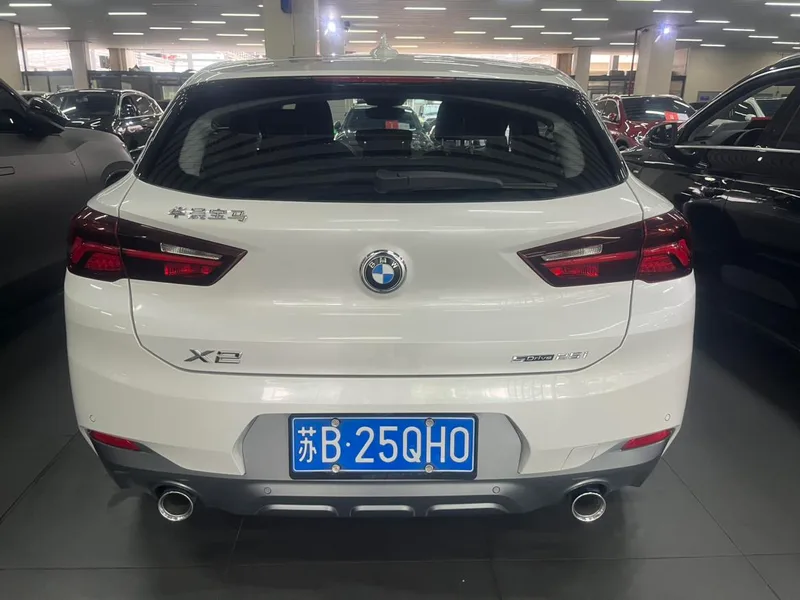 BMW X2 2021 Restyling sDrive25i M Off-road suit exterior photo 6