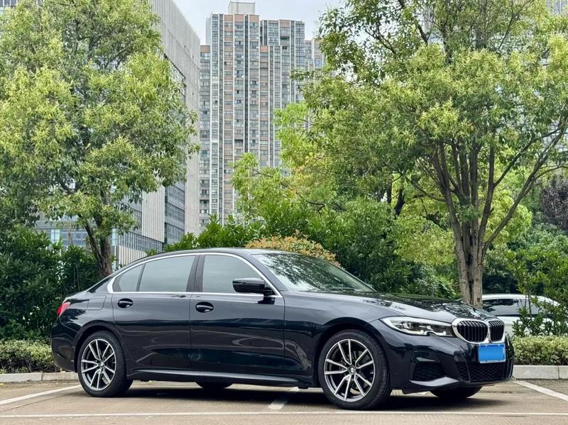 BMW 3 Series 2022 325Li M Ensemble de sport extérieur photo 3