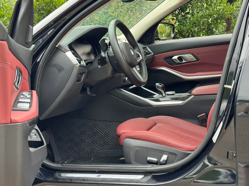 BMW 3 Series 2022 325Li M Ensemble de sport intérieur photo 11
