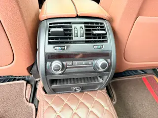 BMW 5 Series 2014 528Li Leader intérieur photo 16
