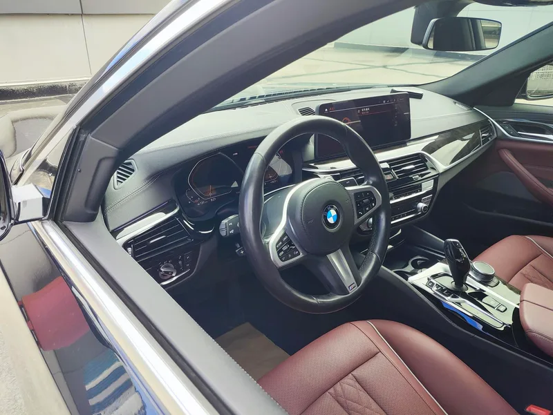 BMW 5 Series 2021 525Li M Ensemble de sport intérieur photo 18