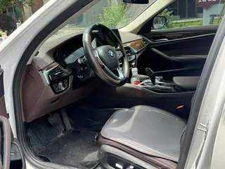 BMW 5 Series 2020 525Li Роскошный набор экстерьер фото 4