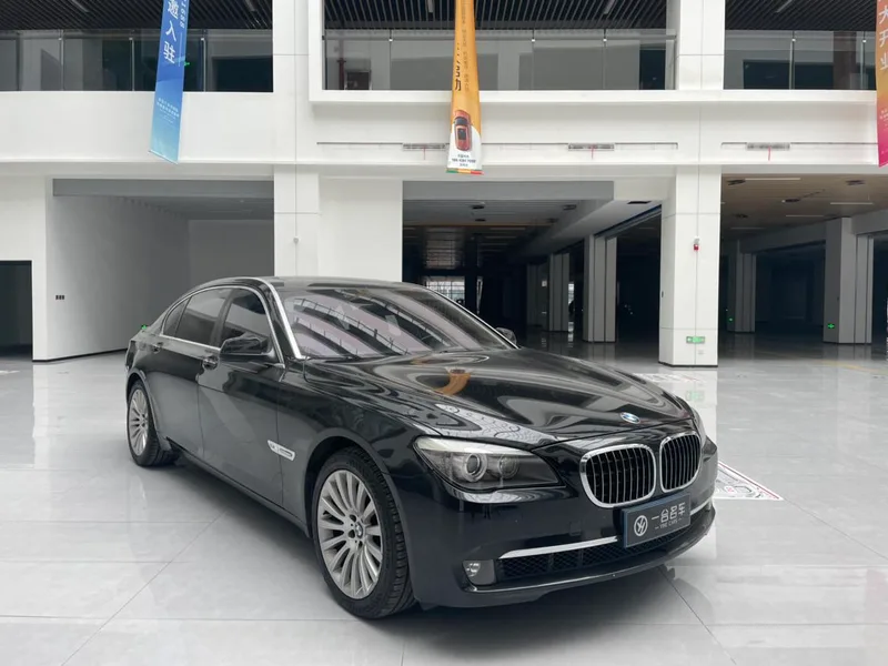 BMW 7 Series 2010 760Li exterior photo 3