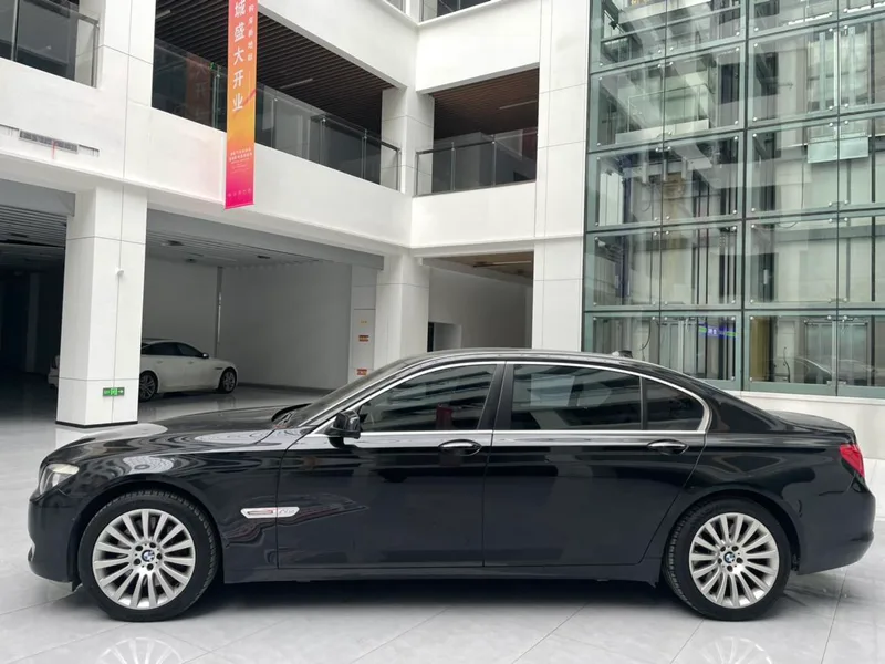 BMW 7 Series 2010 760Li exterior photo 7