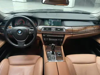 BMW 7 Series 2010 760Li interior photo 15