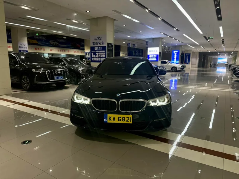 BMW 5 Series 2018 Reforma 530Li Líder M Conjunto deportivo exterior foto 2