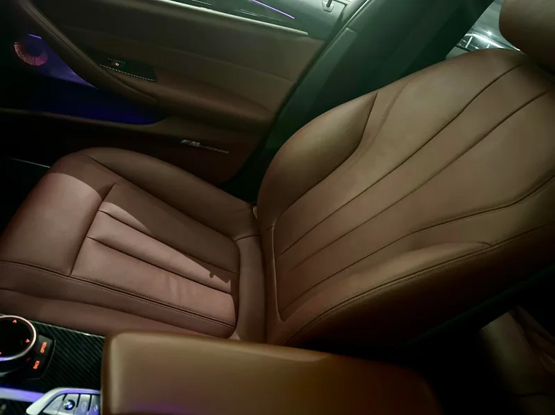 BMW 5 Series 2018 Reforma 530Li Líder M Conjunto deportivo interior foto 11