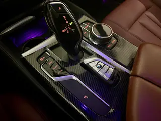 BMW 5 Series 2018 Reforma 530Li Líder M Conjunto deportivo interior foto 14