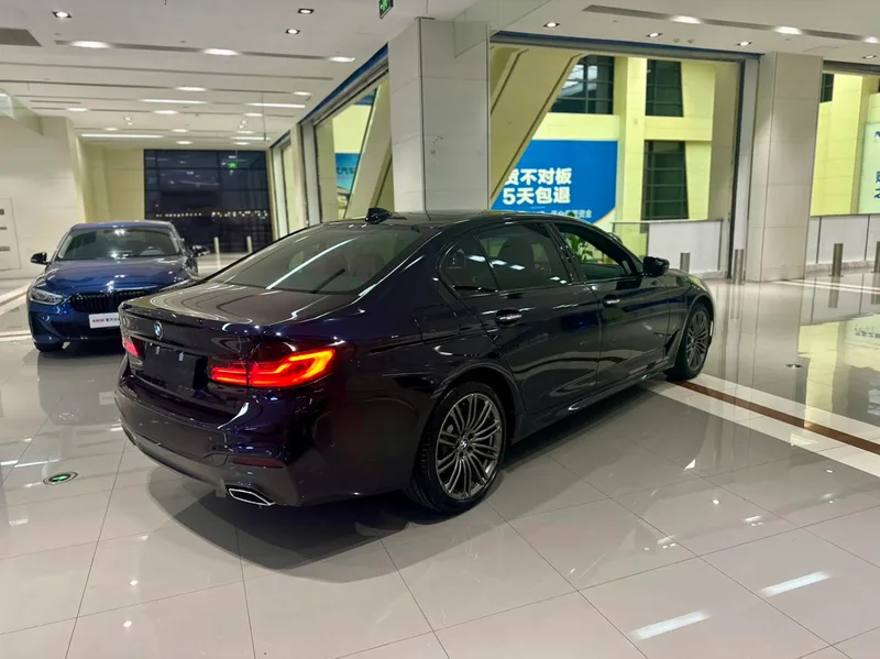 BMW 5 Series 2018 Reforma 530Li Líder M Conjunto deportivo interior foto 19