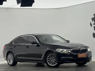 BMW 5 Series 2020 530Li Leading Type Luxury Set exterior photo 3