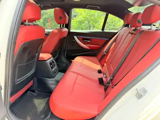 BMW 3 Series 2019 320i M Conjunto deportivo interior foto 10