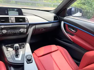 BMW 3 Series 2019 320i M Conjunto deportivo interior foto 12