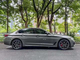 BMW 5 Series 2022 Restyling 540i Fashion Edition M Sports suit exterior photo 3