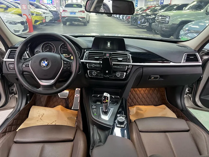 BMW 3 Series 2018 320Li Style tendance intérieur photo 12