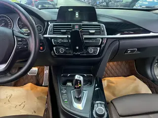 BMW 3 Series 2018 320Li Style tendance intérieur photo 14
