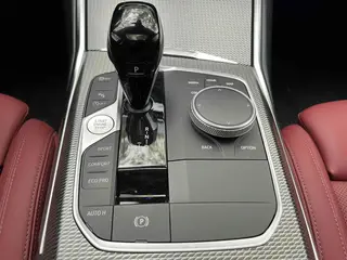 BMW 3 Series 2020 330i M Traje nocturno deportivo Yao interior foto 14