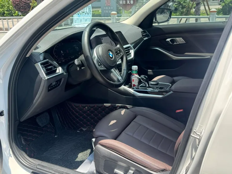 BMW 3 Series 2020 320Li M Ensemble de sport extérieur photo 4
