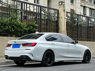 BMW 3 Series 2020 325Li M Sports suit exterior photo 6