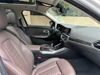 BMW 3 Series 2020 325Li M Sports suit interior photo 13
