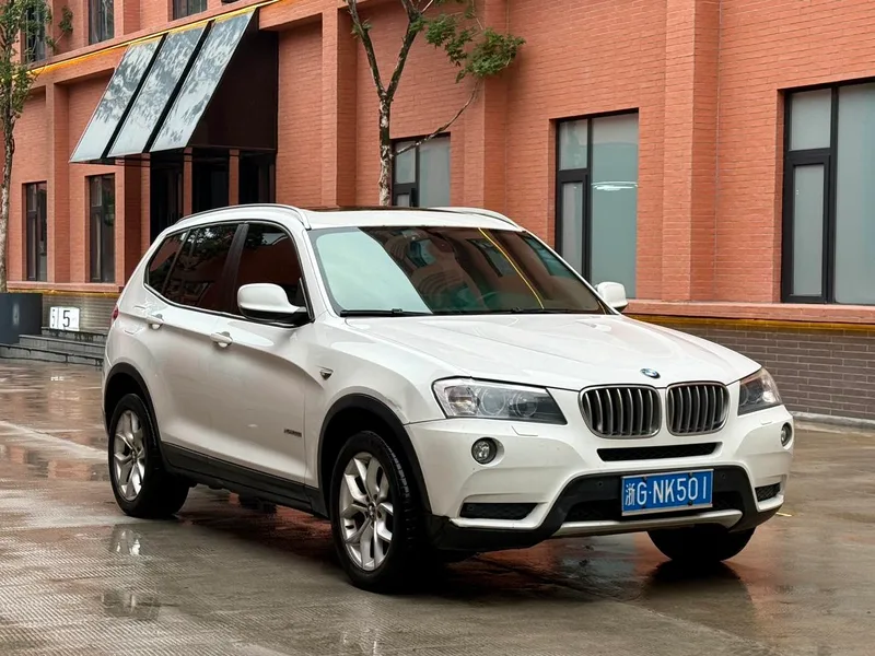 BMW X3 2011 xDrive28i Leading Type exterior photo 3
