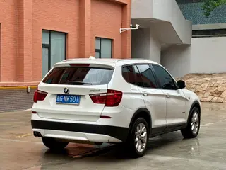 BMW X3 2011 xDrive28i Leading Type exterior photo 4