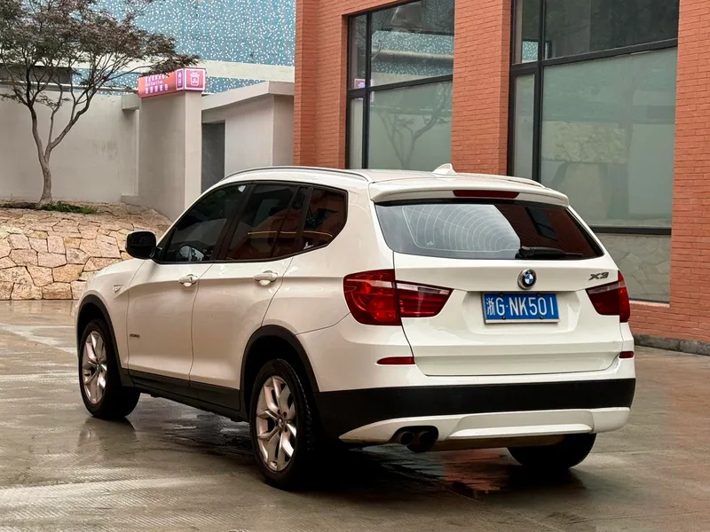 BMW X3 2011 xDrive28i Leading Type exterior photo 6