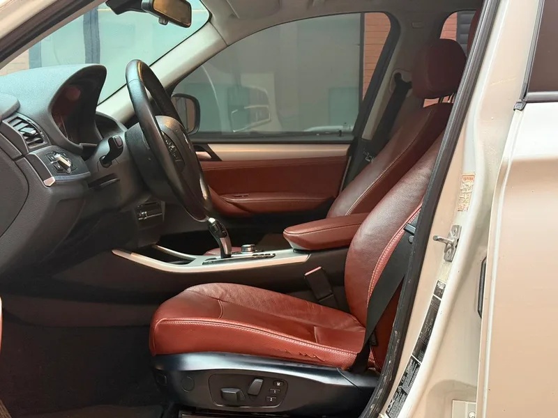 BMW X3 2011 xDrive28i Leading Type exterior photo 7