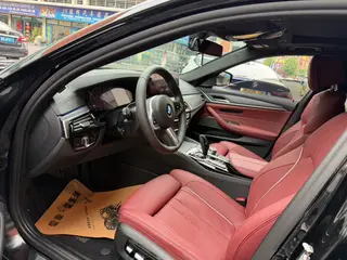 BMW 5 Series 2021 530Li Premium Class M Sports suit interior photo 10