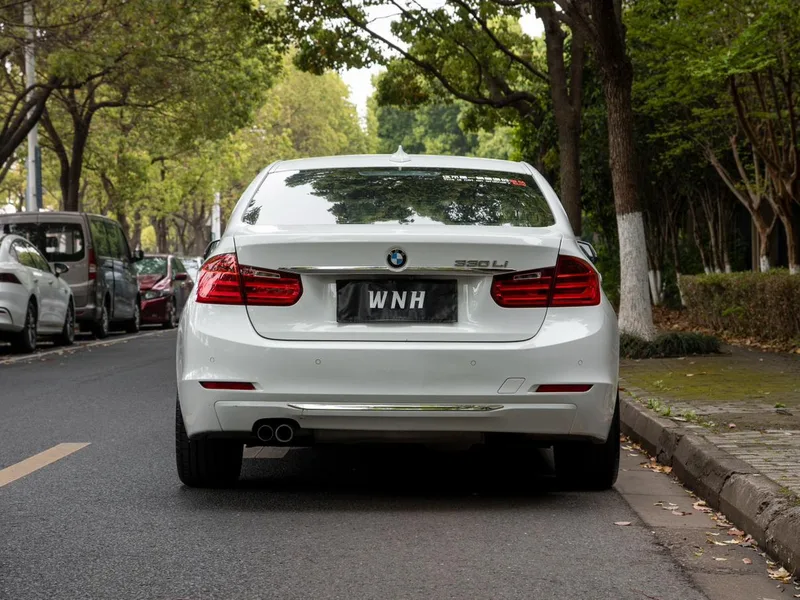 BMW 3 Series 2015 328Li Fashionable exterior photo 5
