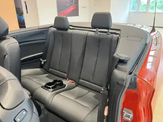 BMW 2 Series 2015 220i Coupé convertible Líder interior foto 11