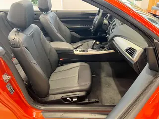 BMW 2 Series 2015 220i Coupé convertible Líder interior foto 12