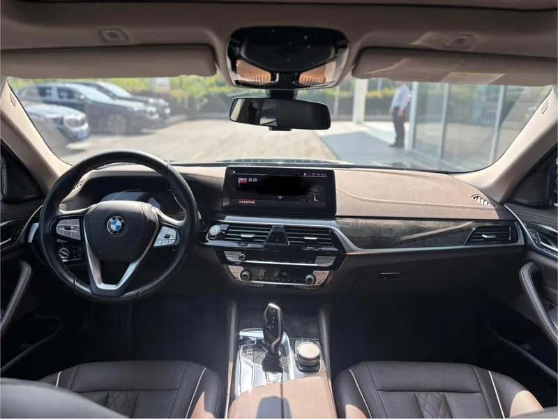 BMW 5 Series 2021 Restyling 525Li Luxury Set interior photo 6