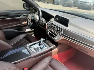 BMW 7 Series 2021 730Li M Ensemble de sport extérieur photo 4