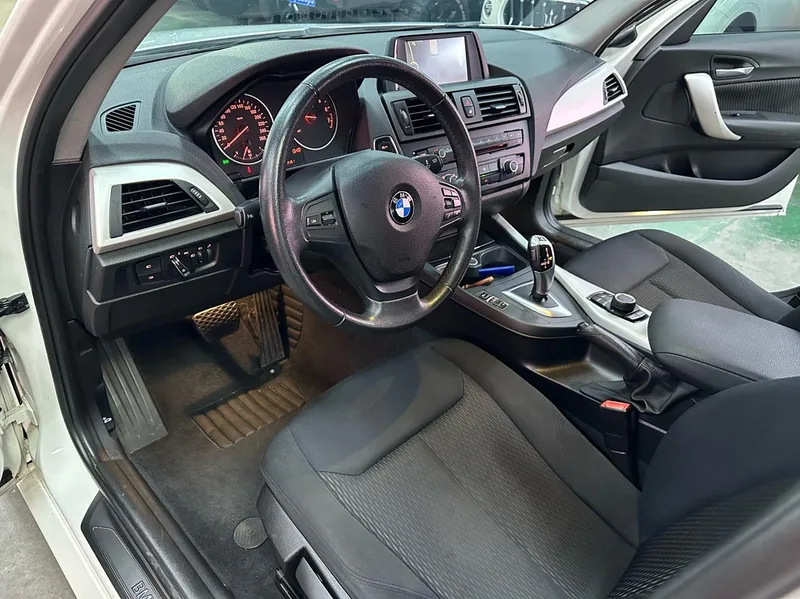 BMW 1 Series (Imported) 2013 Restyling 116i Leading Type exterior photo 8