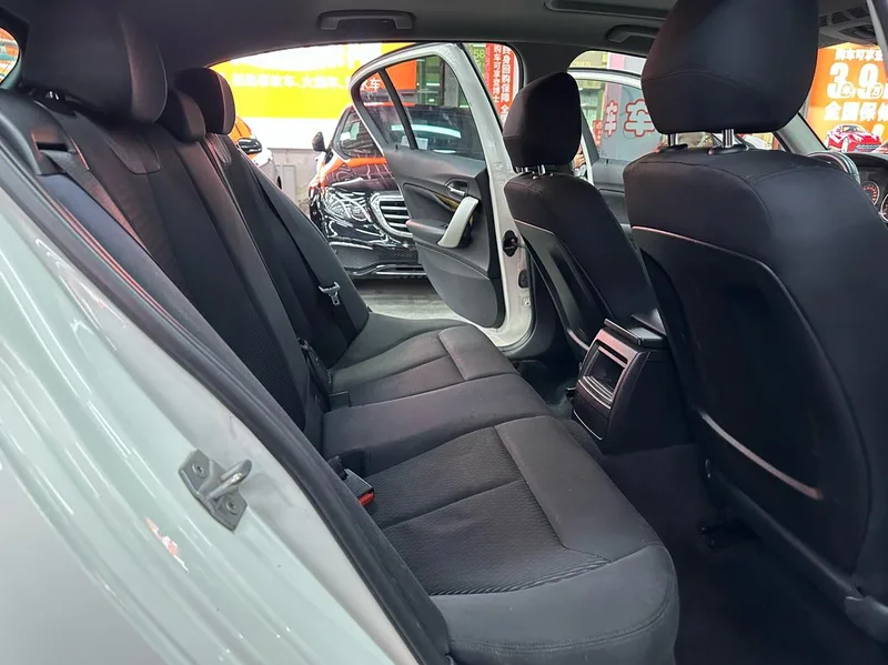BMW 1 Series (Imported) 2013 Restyling 116i Leading Type interior photo 10