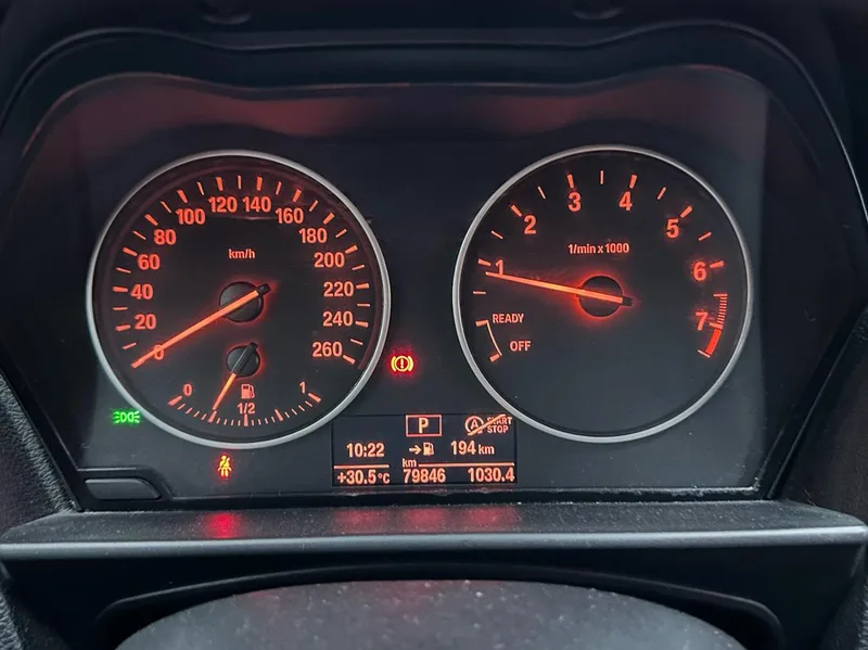 BMW 1 Series (Imported) 2013 Restyling 116i Leading Type interior photo 18