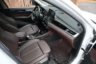 BMW X1 2020 sDrive20Li Fashionable interior photo 7
