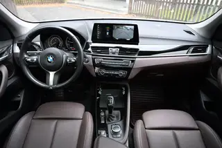 BMW X1 2020 sDrive20Li Fashionable interior photo 8