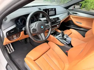 BMW 5 Series 2018 525i M Спортивный костюм экстерьер фото 8