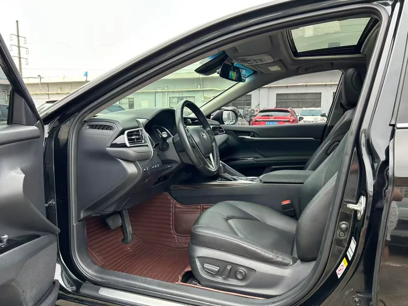 Toyota Camry 2018 2.0G Version de luxe extérieur photo 4
