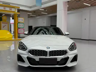 BMW Z4 2022 sDrive 25i M Conjunto deportivo exterior foto 2